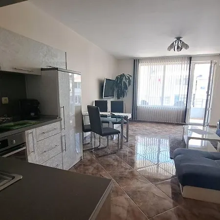 Vladislav- Luxury Апартаменты Варна